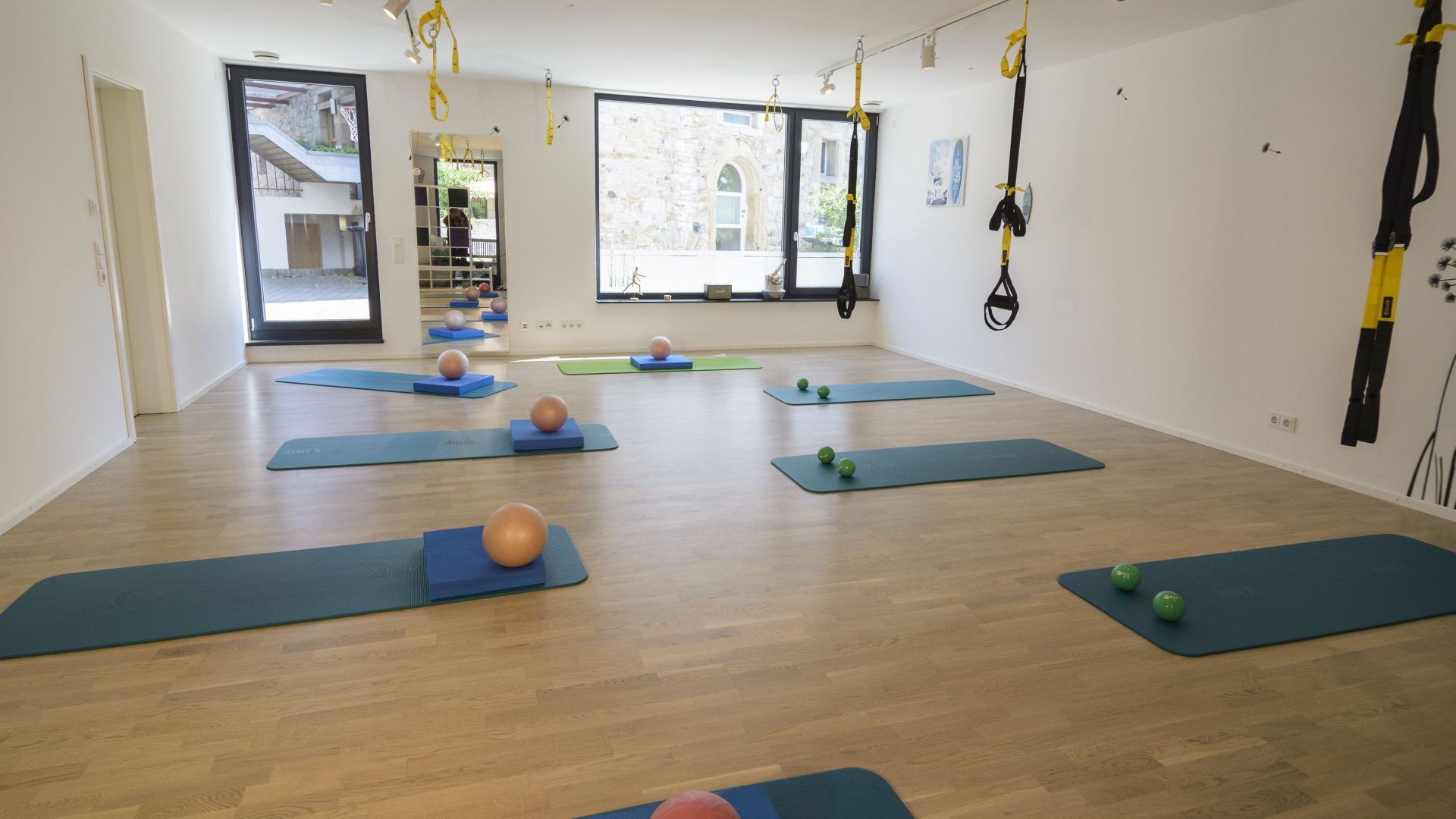 Studio Körperbalance - Kleingruppenkurse - Pilates Studio Körperbalance mit Pilates Kurse in Kleingruppen